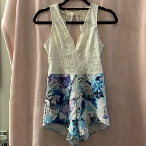 Perfect for Spring&Summer!Lace & watercolor romper